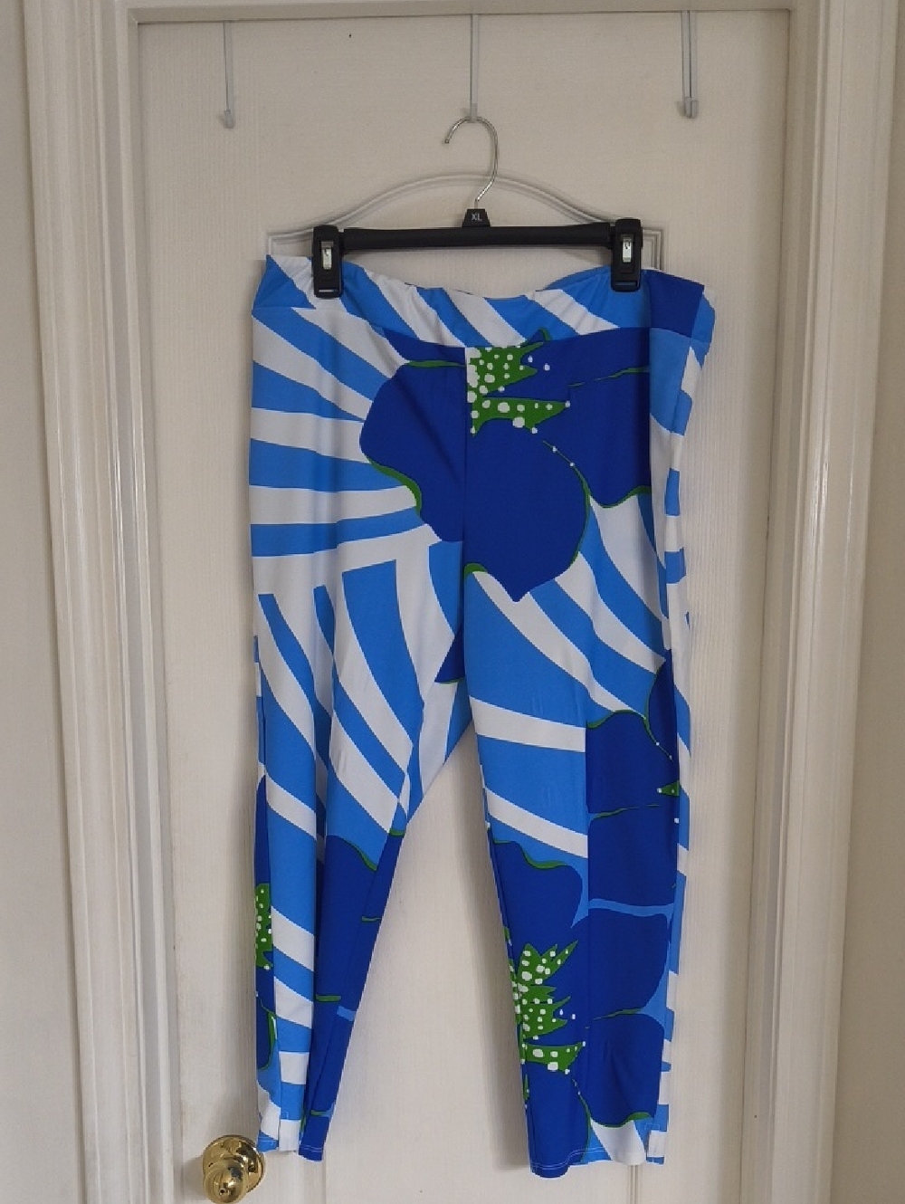 Jude Connally Blue, White & Green Printed Leggings